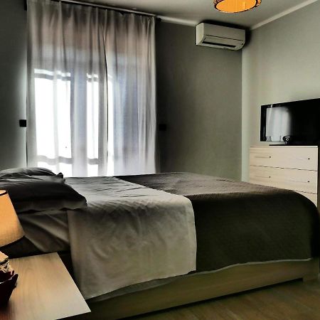 Appartamento Panoramico Nizza Monferrato Buitenkant foto
