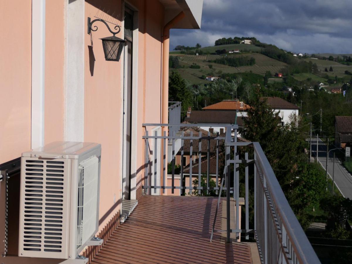 Appartamento Panoramico Nizza Monferrato Buitenkant foto